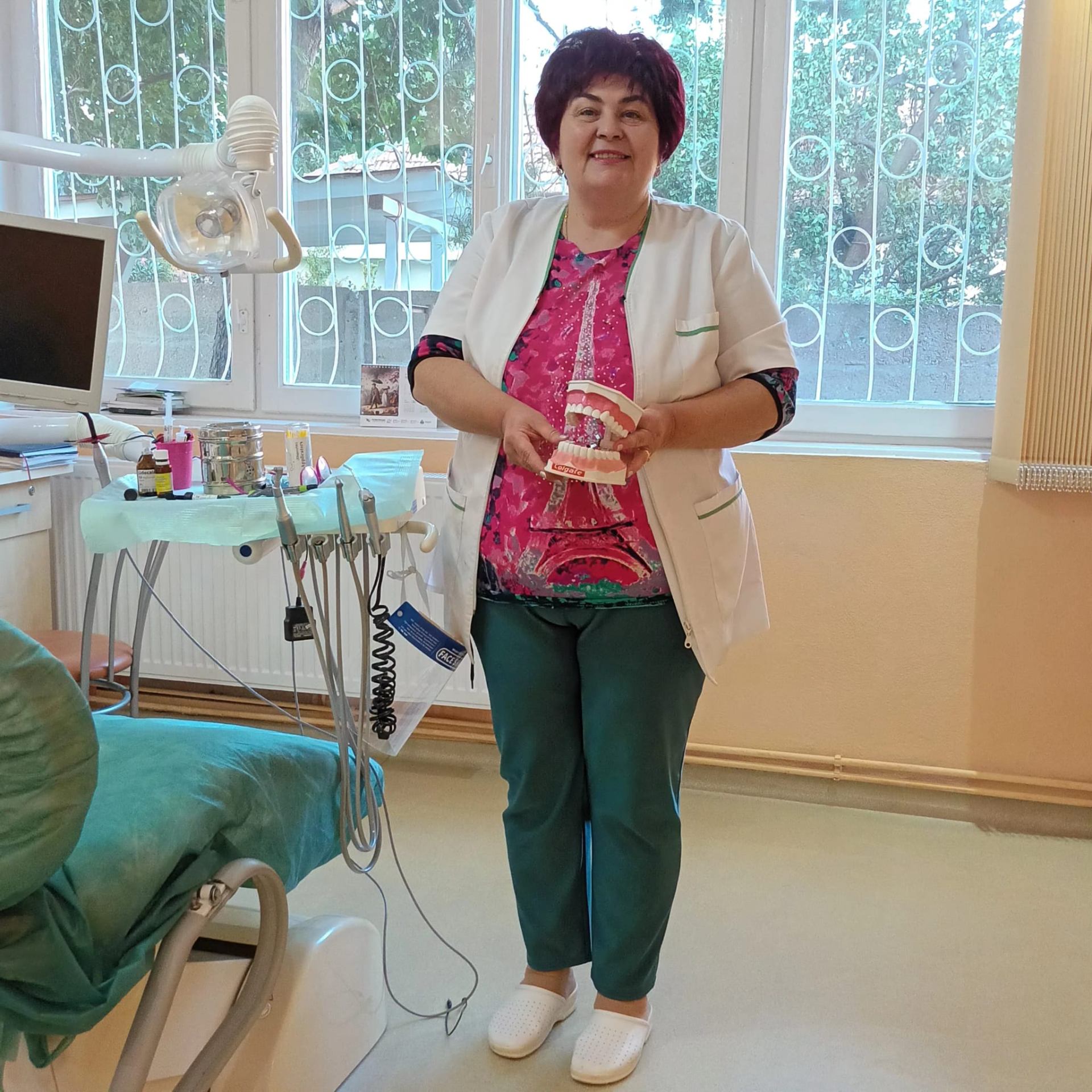 Dr. Lupu Camelia Lia — medic stomatolog în cabinetul din Arad